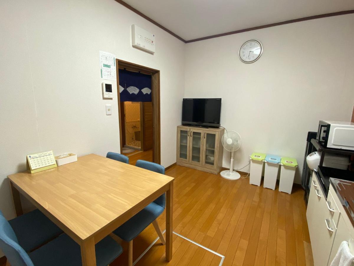 Kix House Waraku III 和楽三号館 Hotel Izumisano Exterior photo