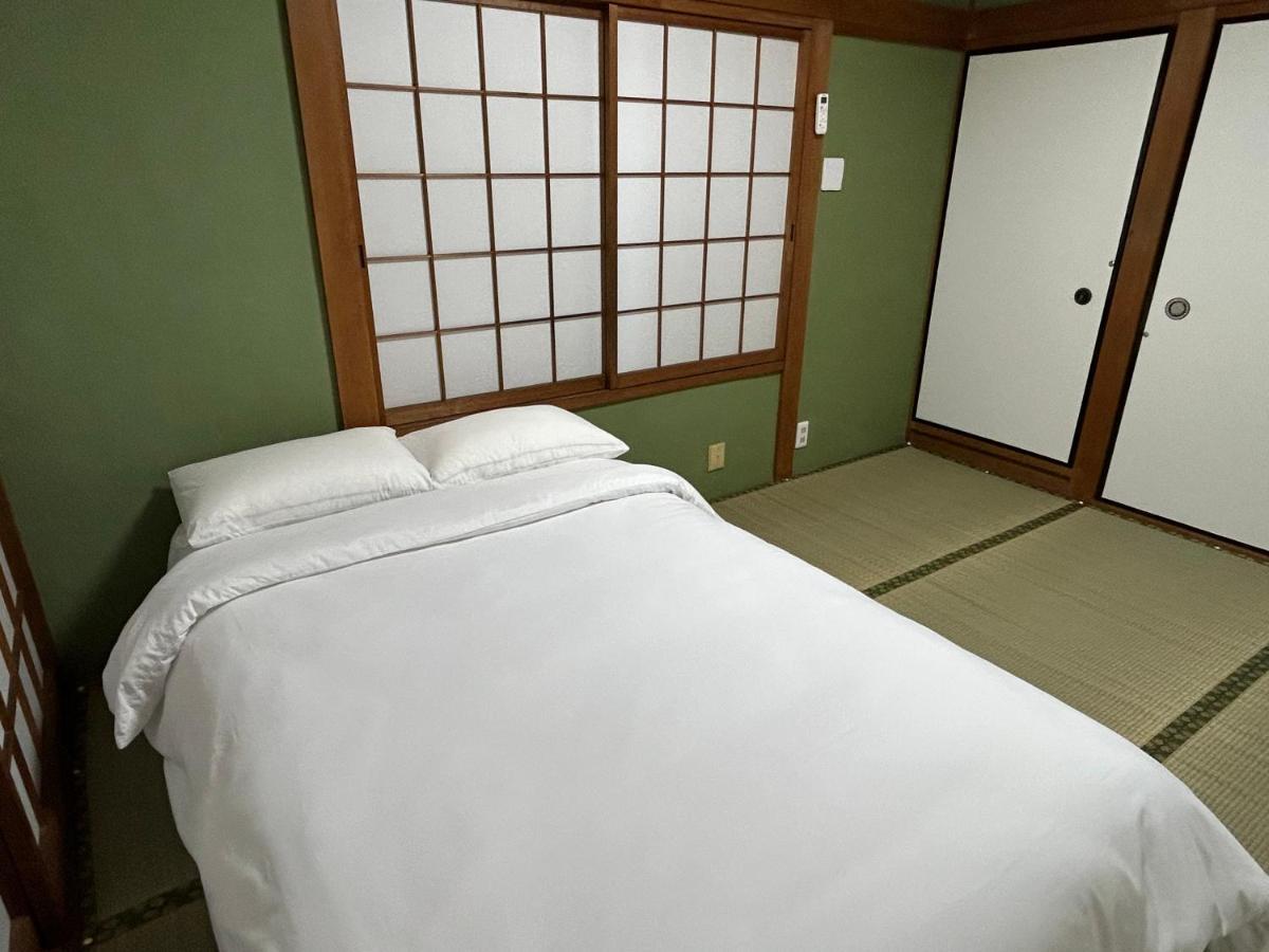 Kix House Waraku III 和楽三号館 Hotel Izumisano Exterior photo