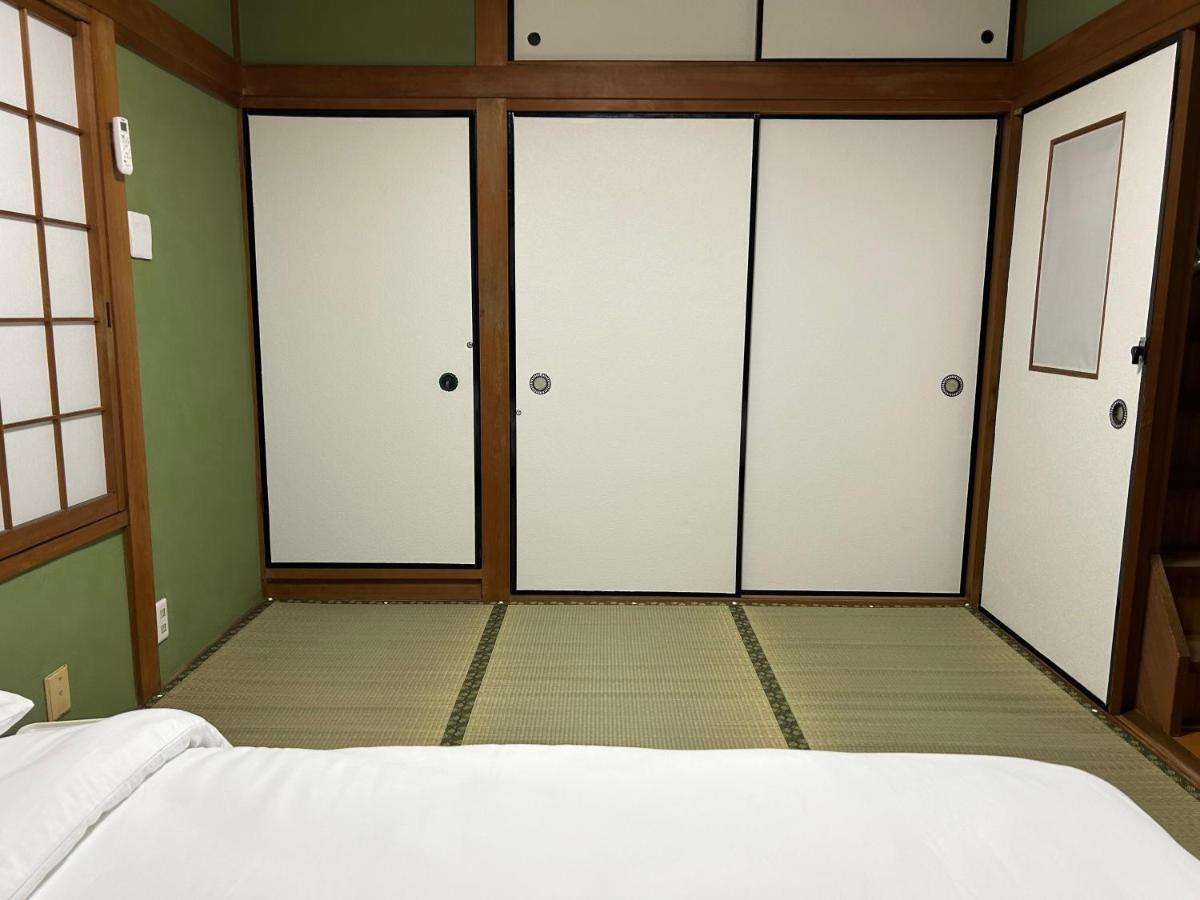 Kix House Waraku III 和楽三号館 Hotel Izumisano Exterior photo