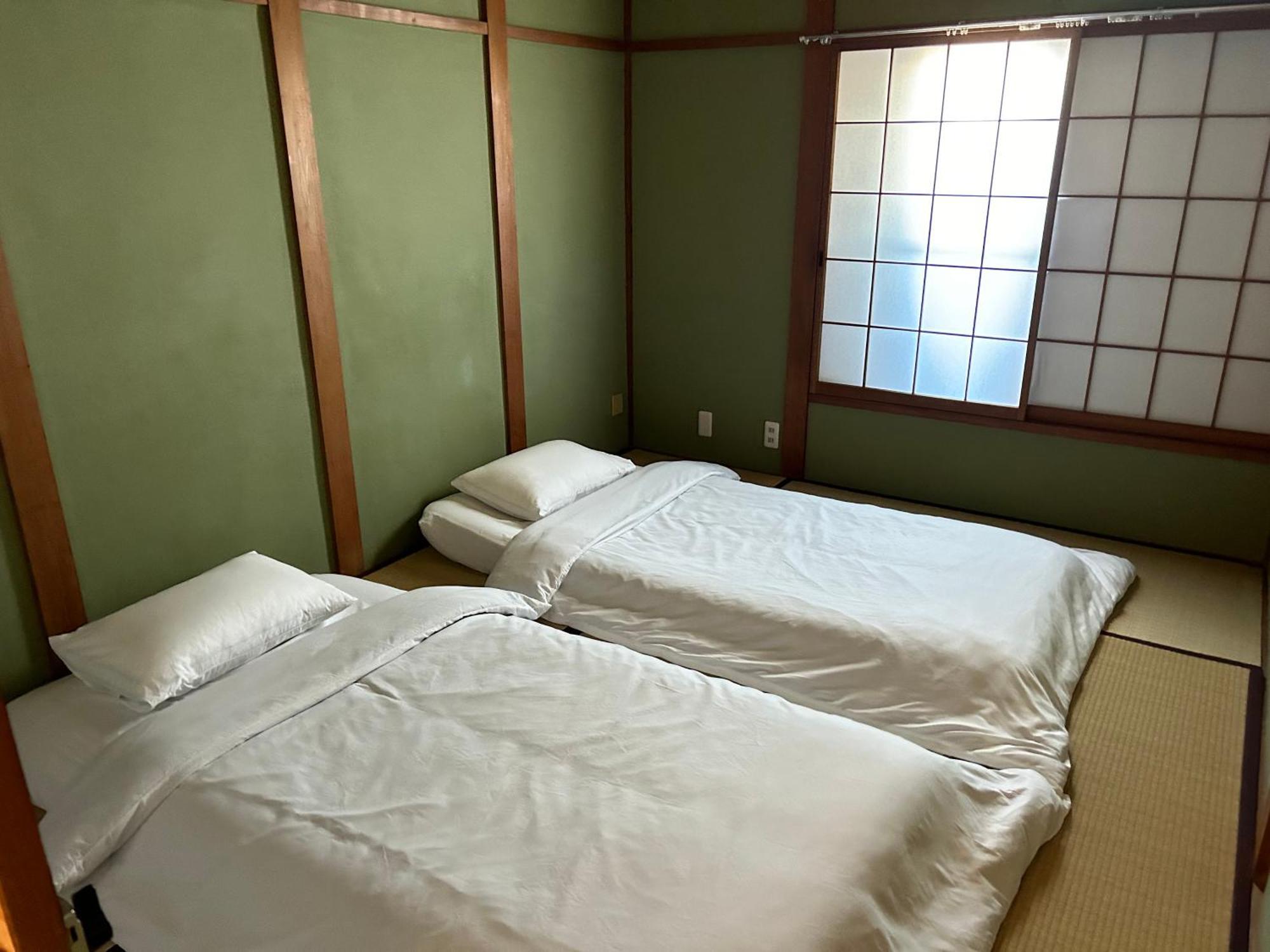 Kix House Waraku III 和楽三号館 Hotel Izumisano Exterior photo