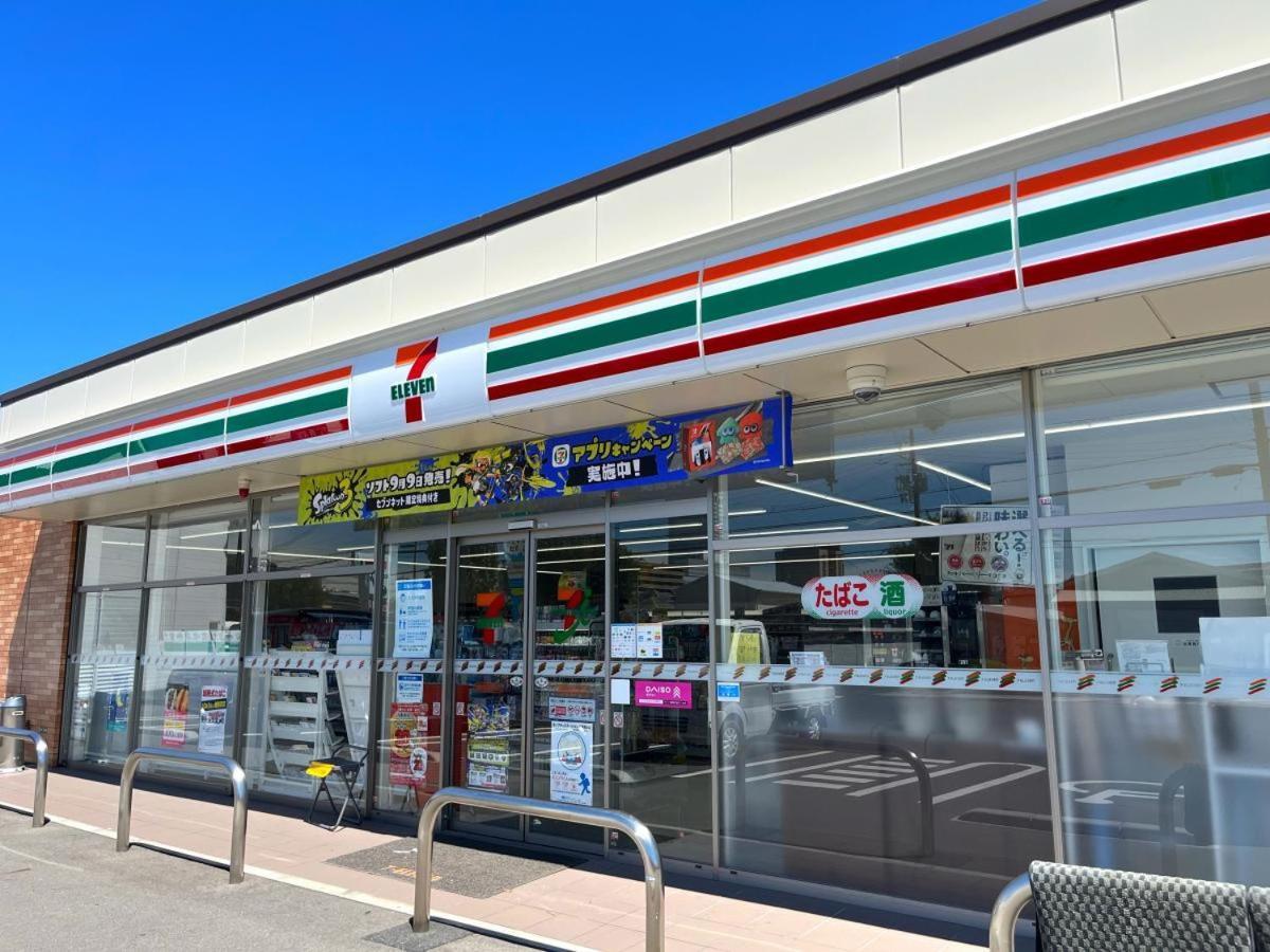 Kix House Waraku III 和楽三号館 Hotel Izumisano Exterior photo