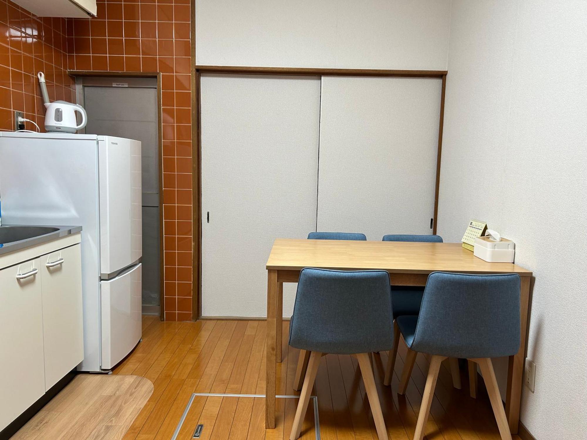 Kix House Waraku III 和楽三号館 Hotel Izumisano Exterior photo