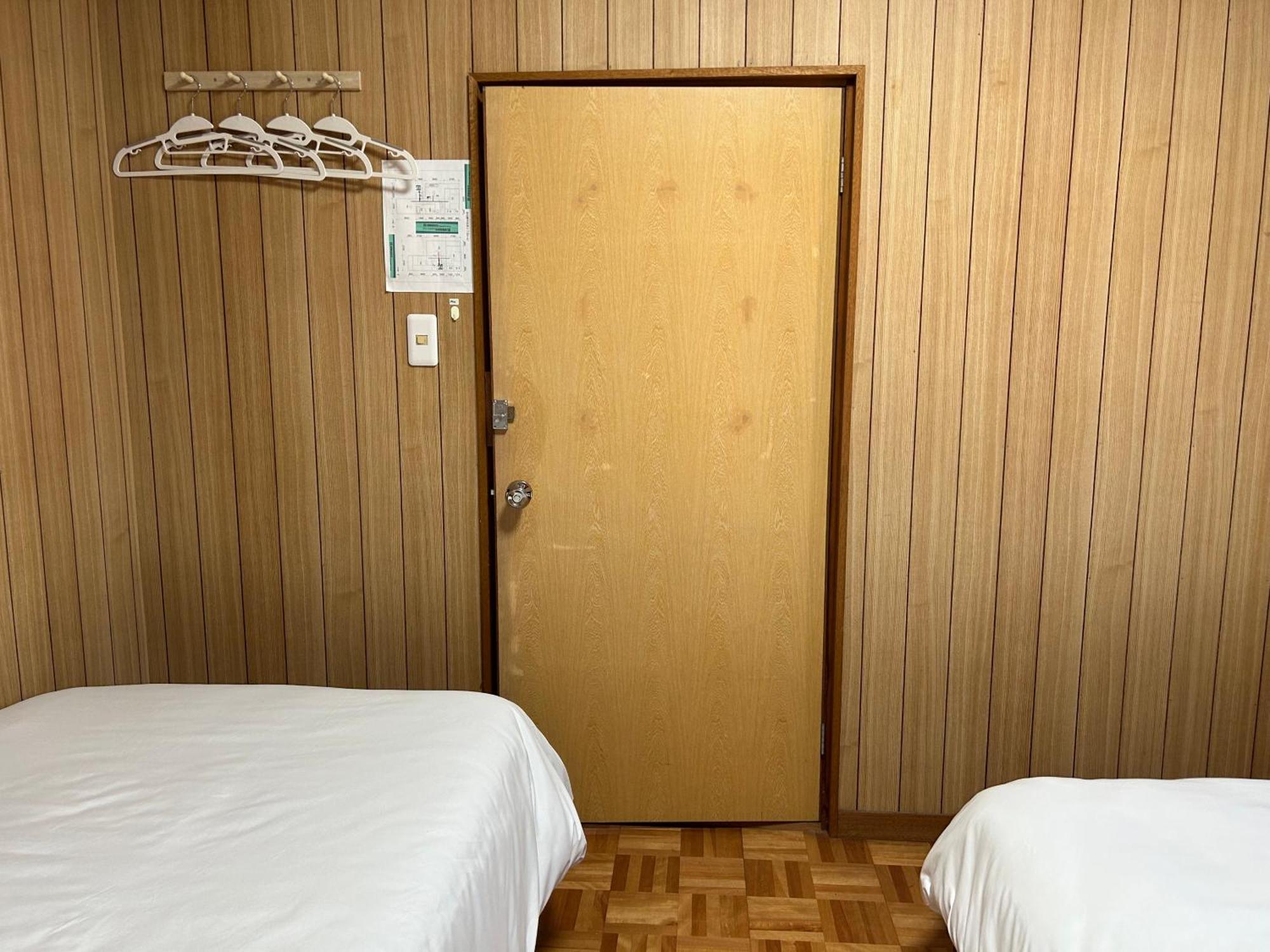 Kix House Waraku III 和楽三号館 Hotel Izumisano Exterior photo